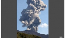 日本诹访之濑岛火山连喷10次！烟柱高达1500米
