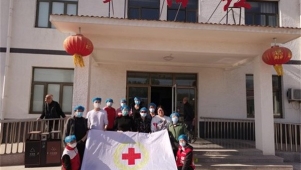 北京市延庆区红十字会组织志愿者为养老院老人开展志愿服务活动