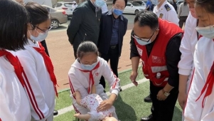 应急救护进校园 自救互救在身边